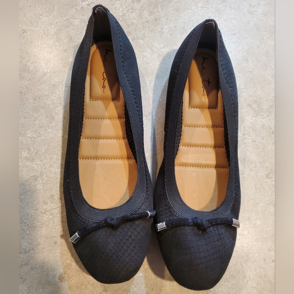 Me too flats, size 8.5